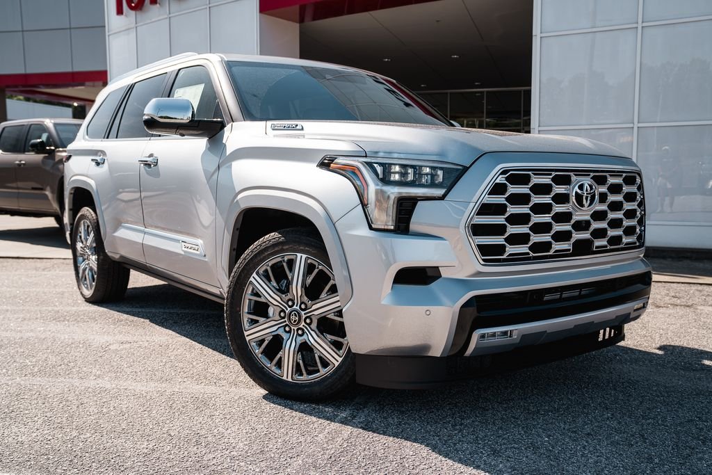 2026 Toyota Sequoia Capstone 4WD i-FORCE MAX Hybrid's photo