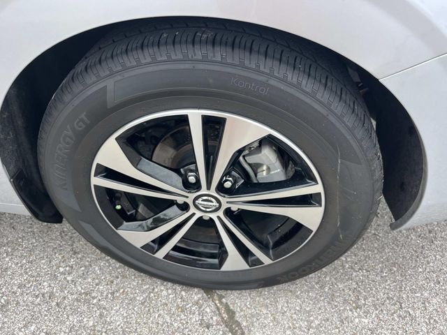 Used 2023 Silver Nissan SV image 11