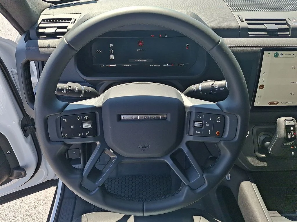 Certified Used 2025 Fuji White Land Rover S image 15