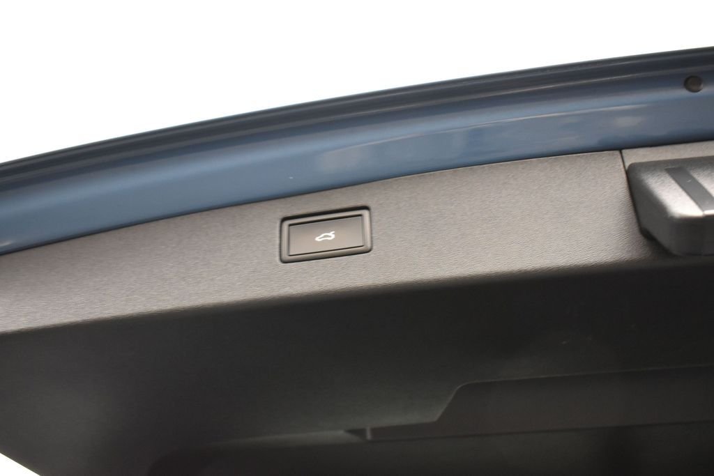 Used 2025 Monterey Blue Pearl Volkswagen 2.0T SEL R-Line image 31