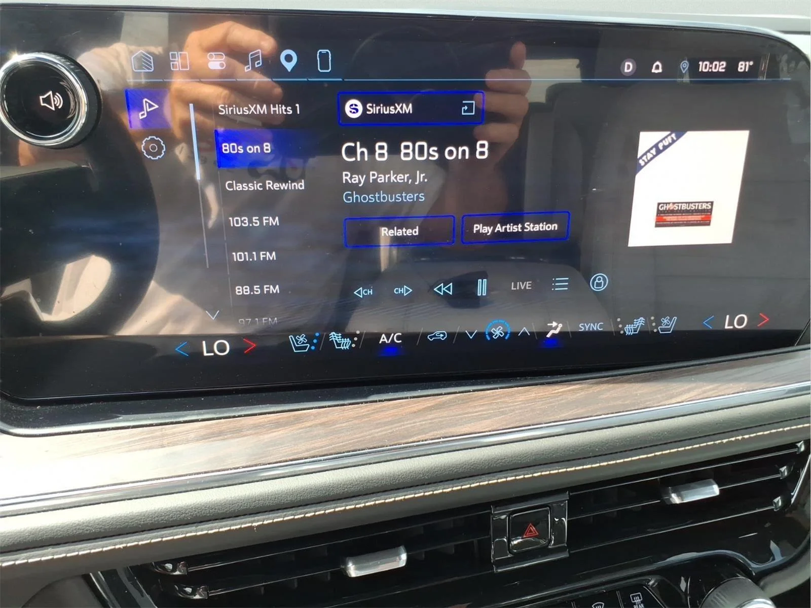 Used 2025 Lakeshore Blue Metallic Chevrolet Premier image 24