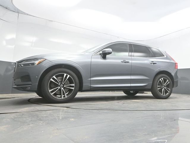 Used 2019 Gray Volvo T6 Momentum image 43