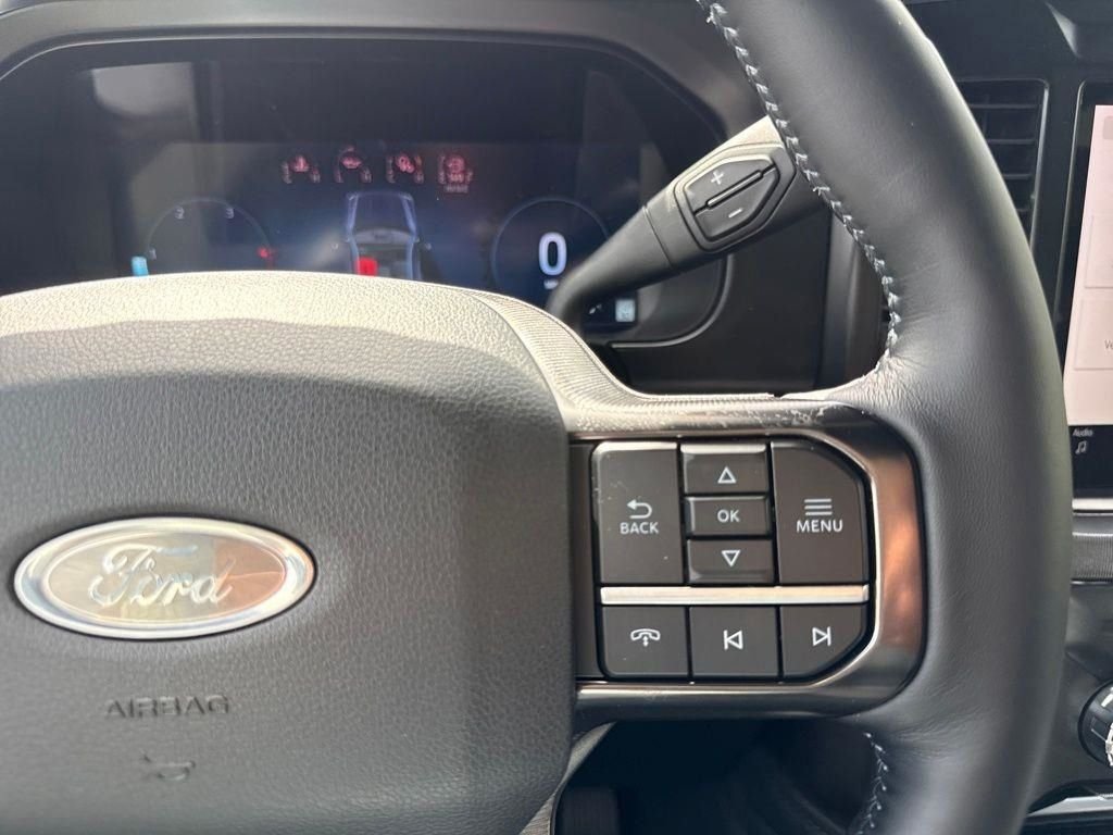 New 2026 Star White Metallic Tri-Coat Ford F-250® Platinum® image 21