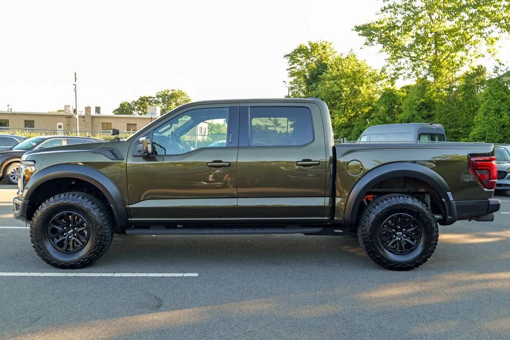 Used 2024 Green Ford Raptor image 4