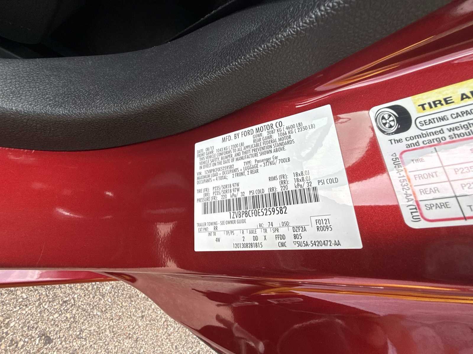 Used 2014 Black Ford GT Premium image 29