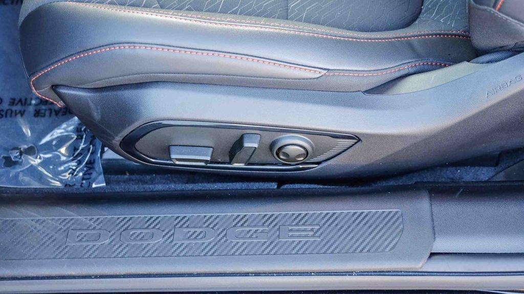 New 2026 Diamond Black Dodge Scat Pack image 25