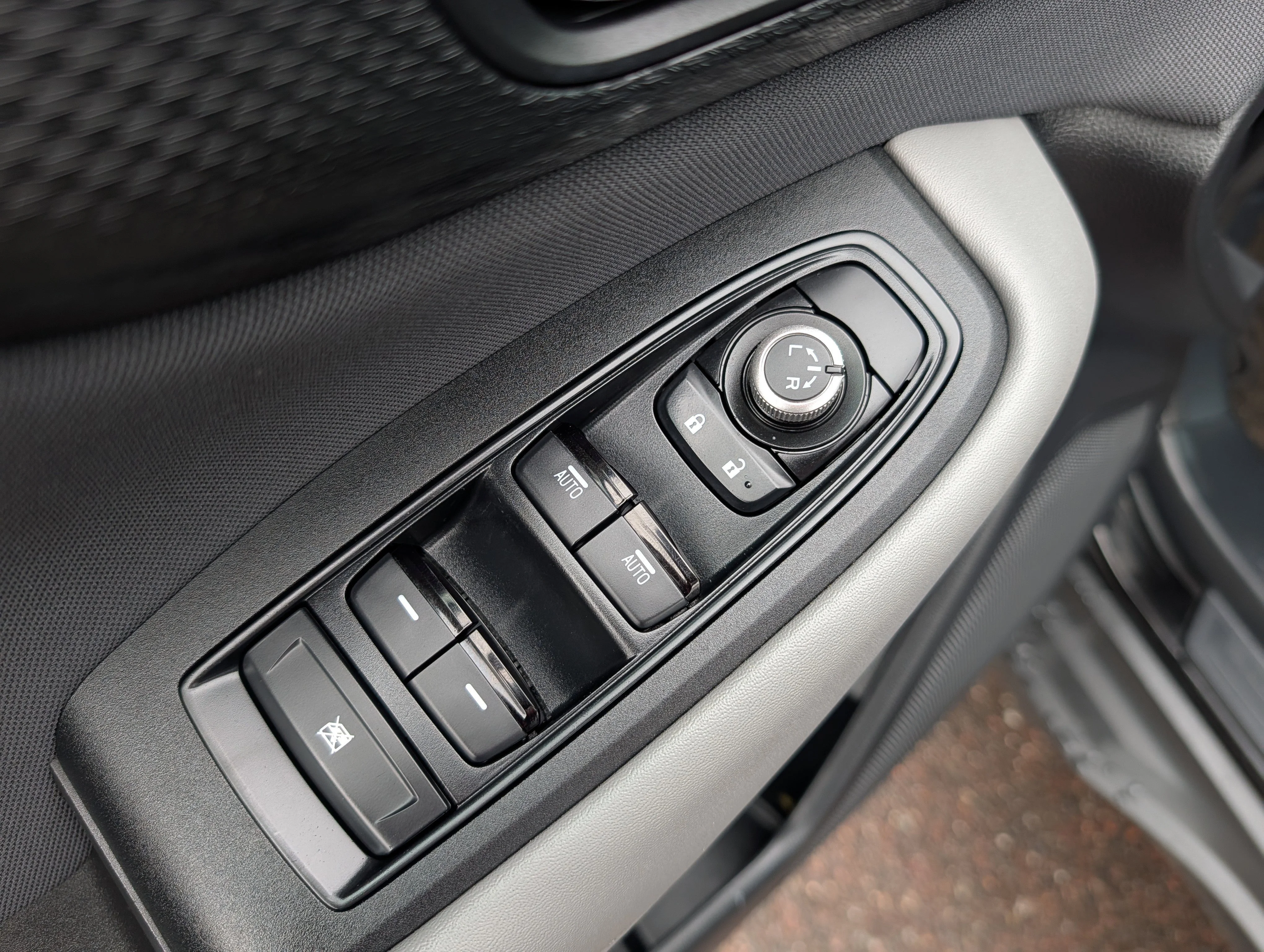 Used 2022 Crystal Black Silica Subaru Premium image 20