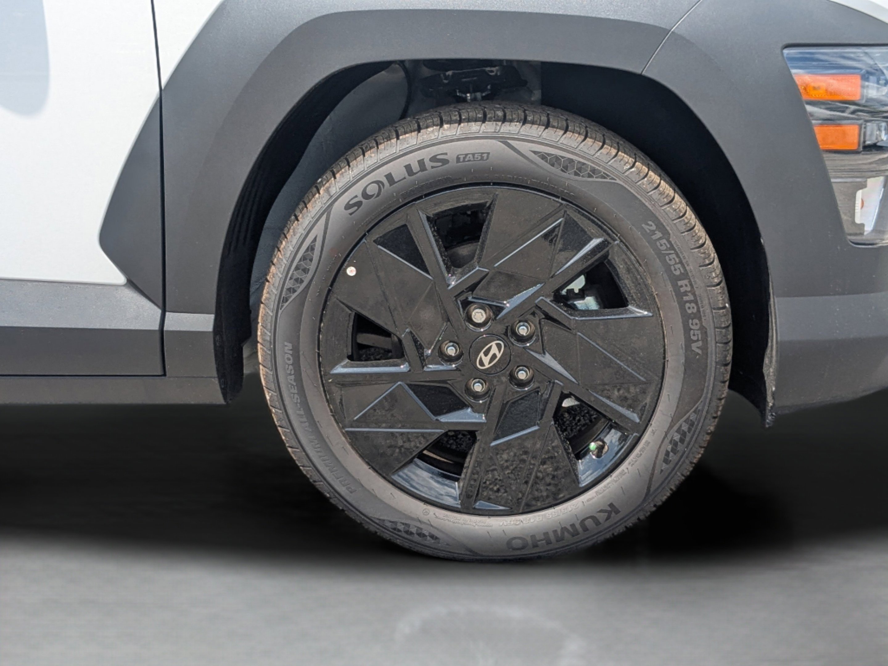 New 2026 Atlas White Hyundai SEL Sport FWD image 11