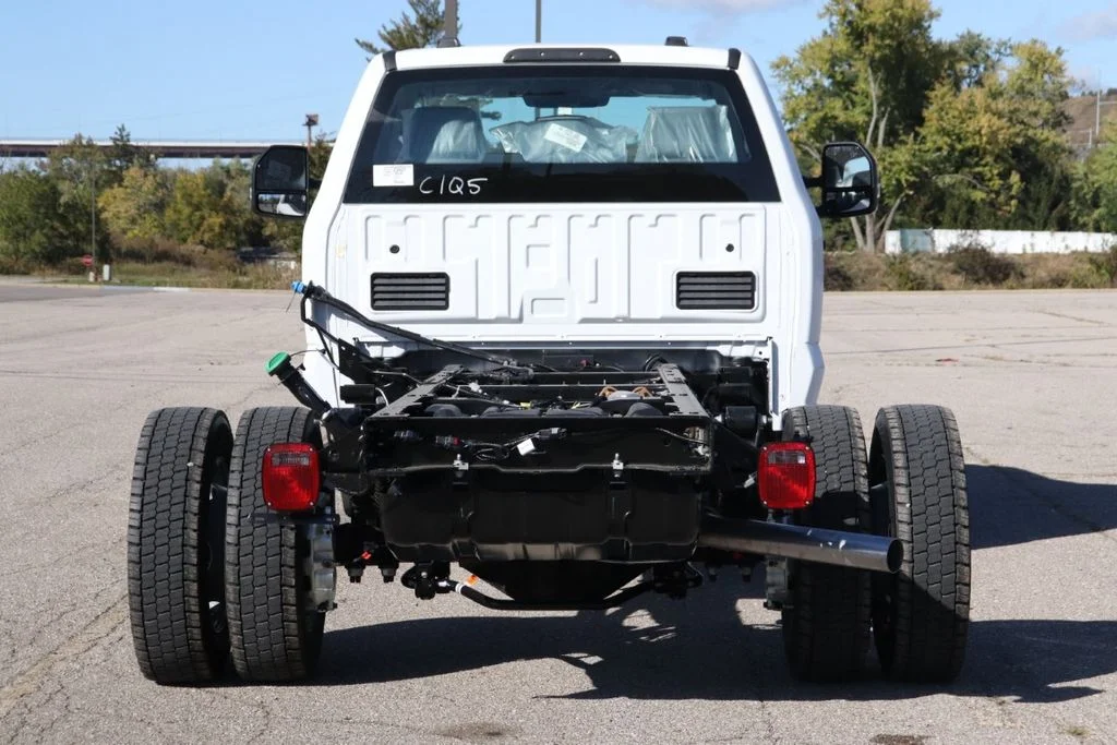 2026 Ford F-550 Super Duty Chassis Cab XL - Photo 7