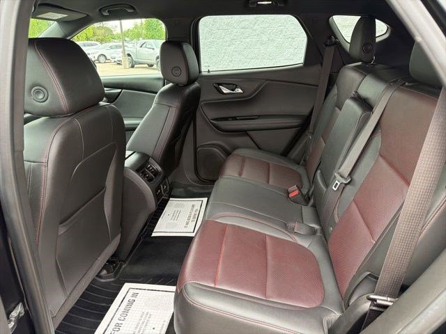 Used 2019 Black Chevrolet RS image 17