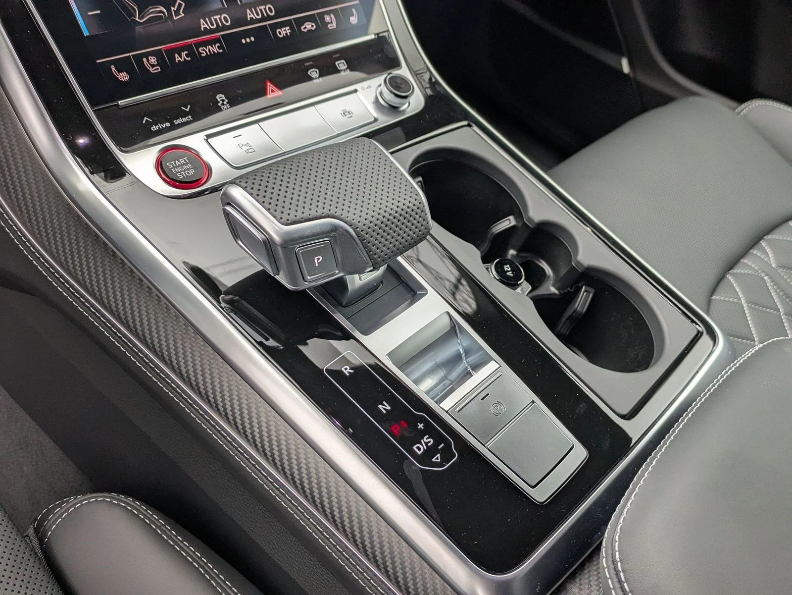 New 2026 Black Audi 4.0T Premium Plus image 7