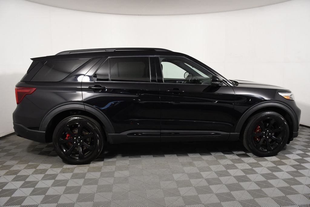Used 2022 Agate Black Metallic Ford ST image 4