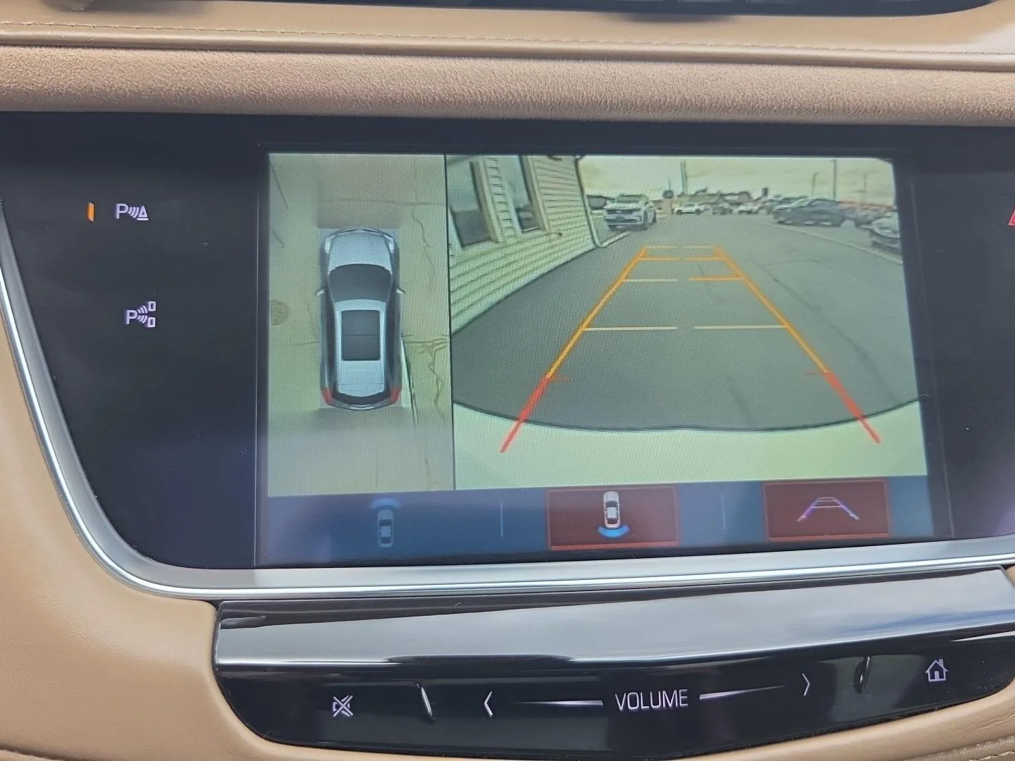 Used 2019 CRYSTAL WHITE TRICOAT Cadillac Platinum AWD image 20