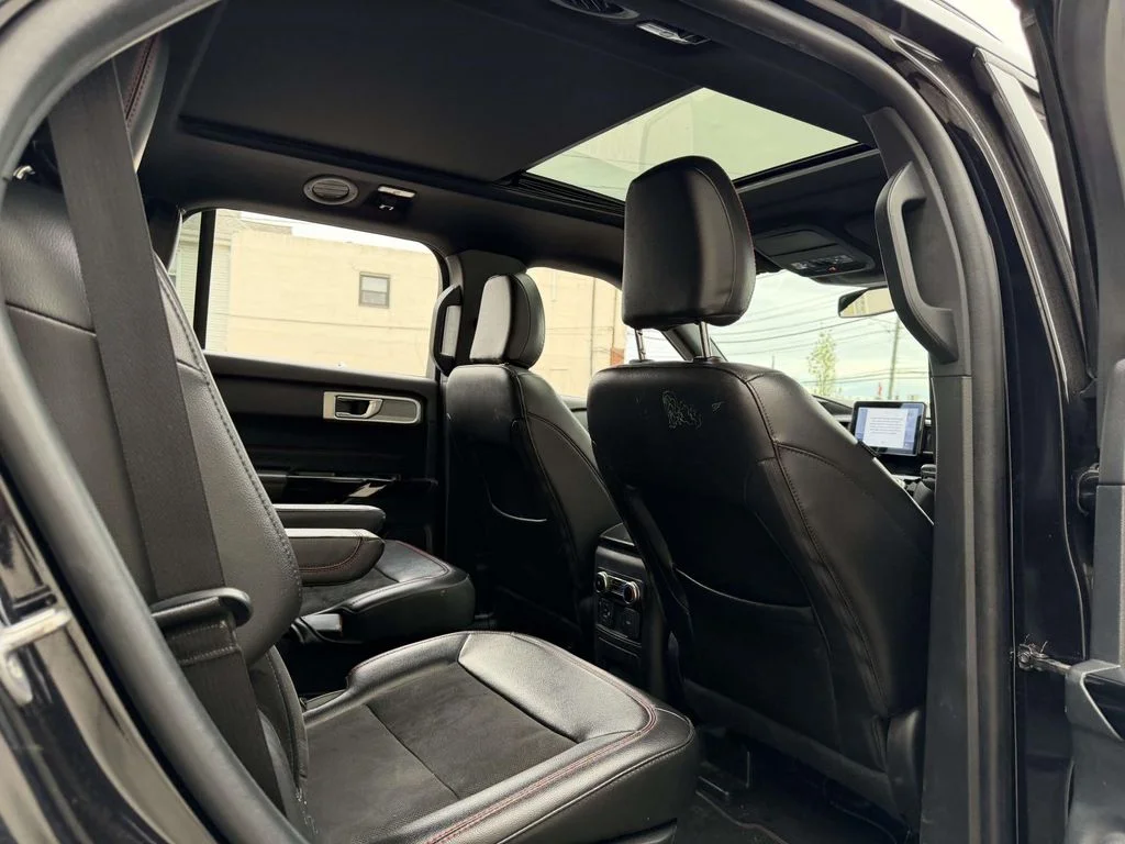 Used 2022 Black Ford ST-Line image 16