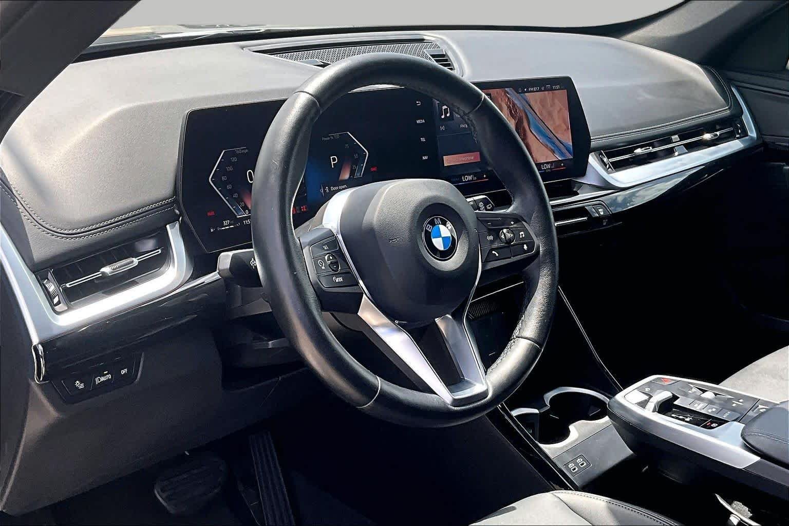 Used 2025 Black Sapphire Metallic BMW xDrive28i image 17