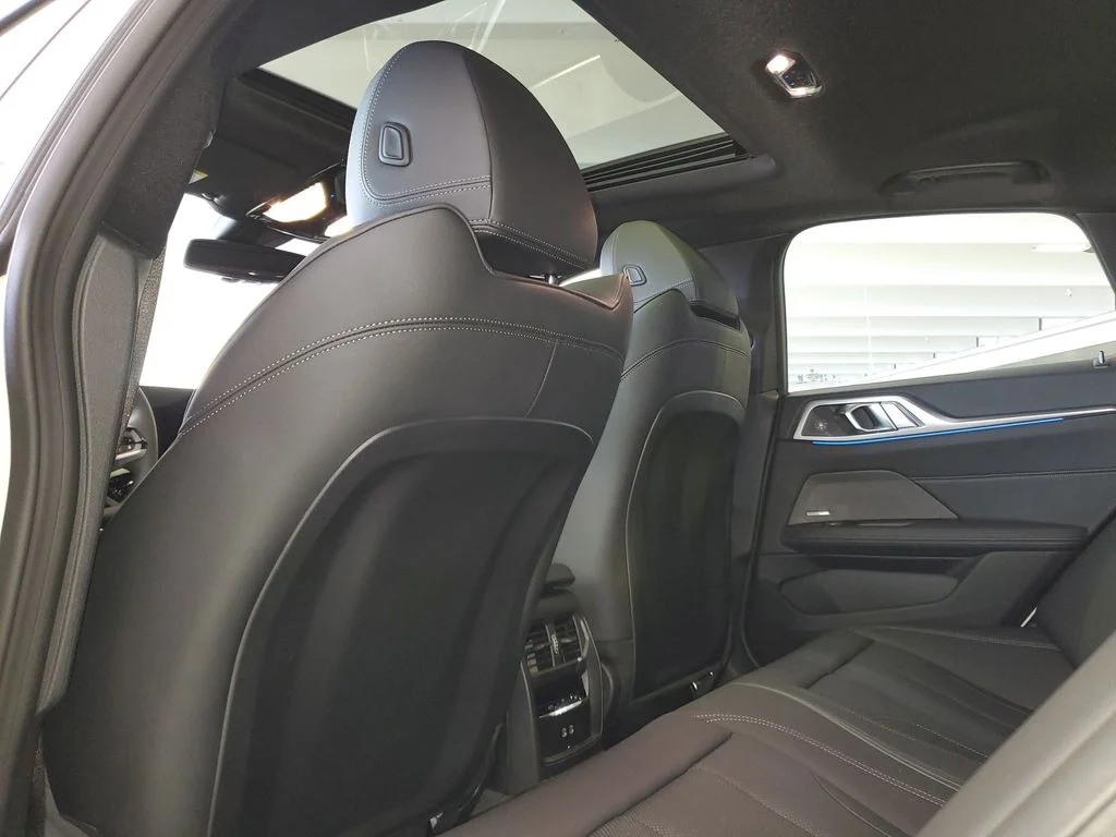 New 2026 Alpine White BMW eDrive40 image 10