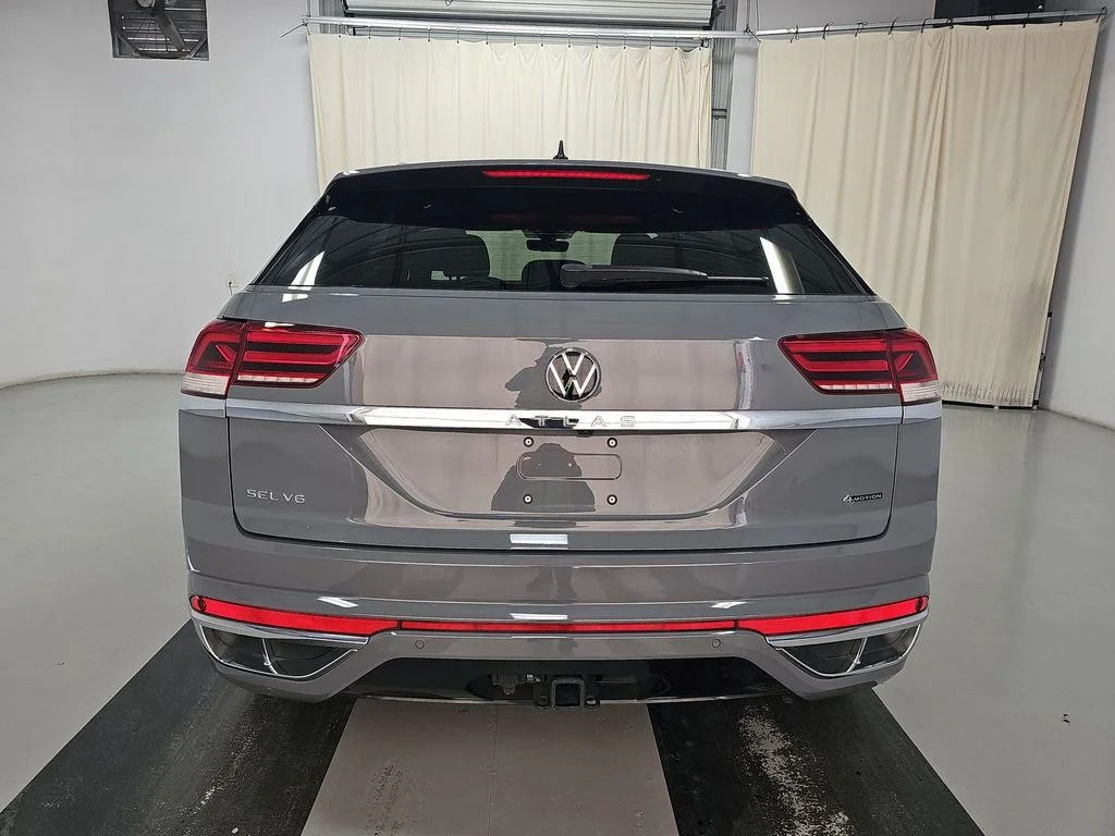 Used 2023 Gray Volkswagen 3.6L V6 SEL Premium R-Line image 4