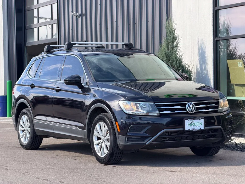 Used 2018 Black Volkswagen 2.0T SEL image 5