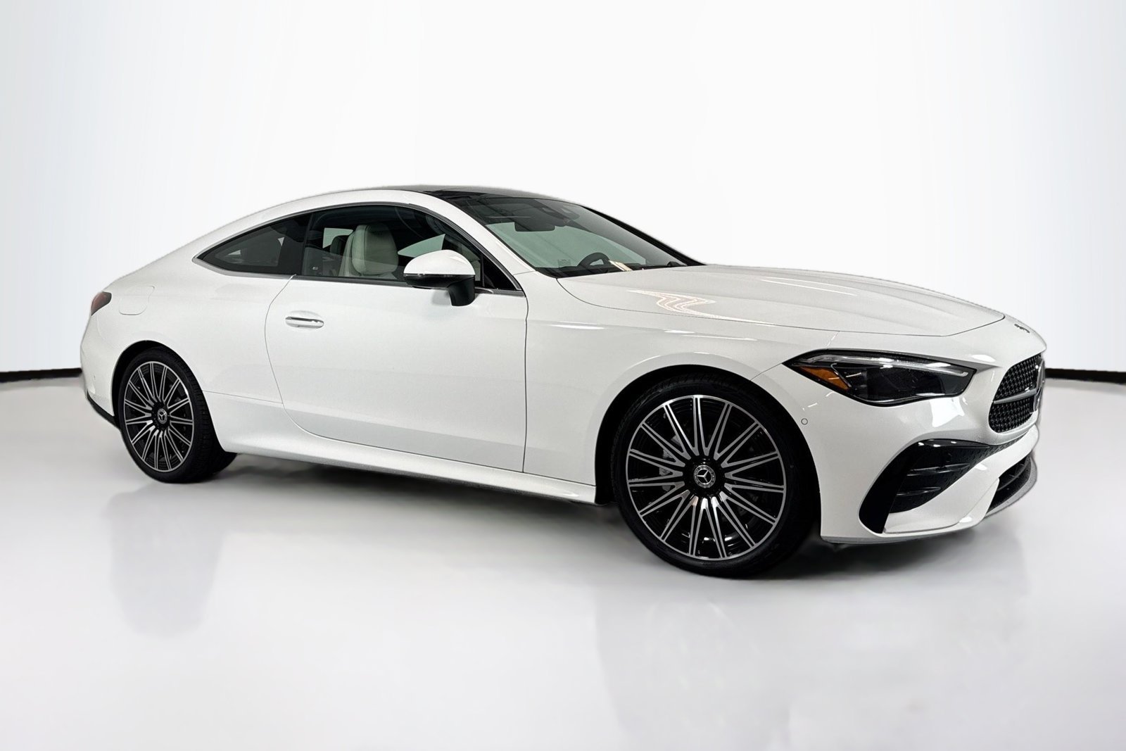 New 2026 Polar White Mercedes-Benz CLE 300 image 3