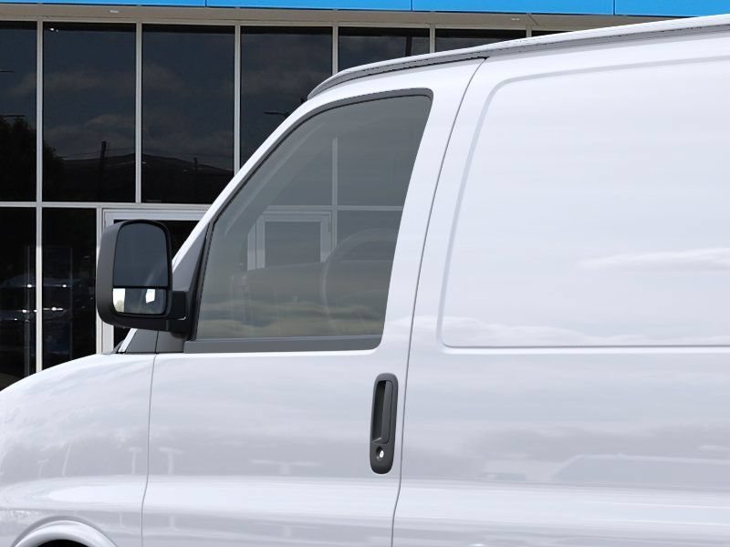 New 2026 Summit White Chevrolet WT image 12