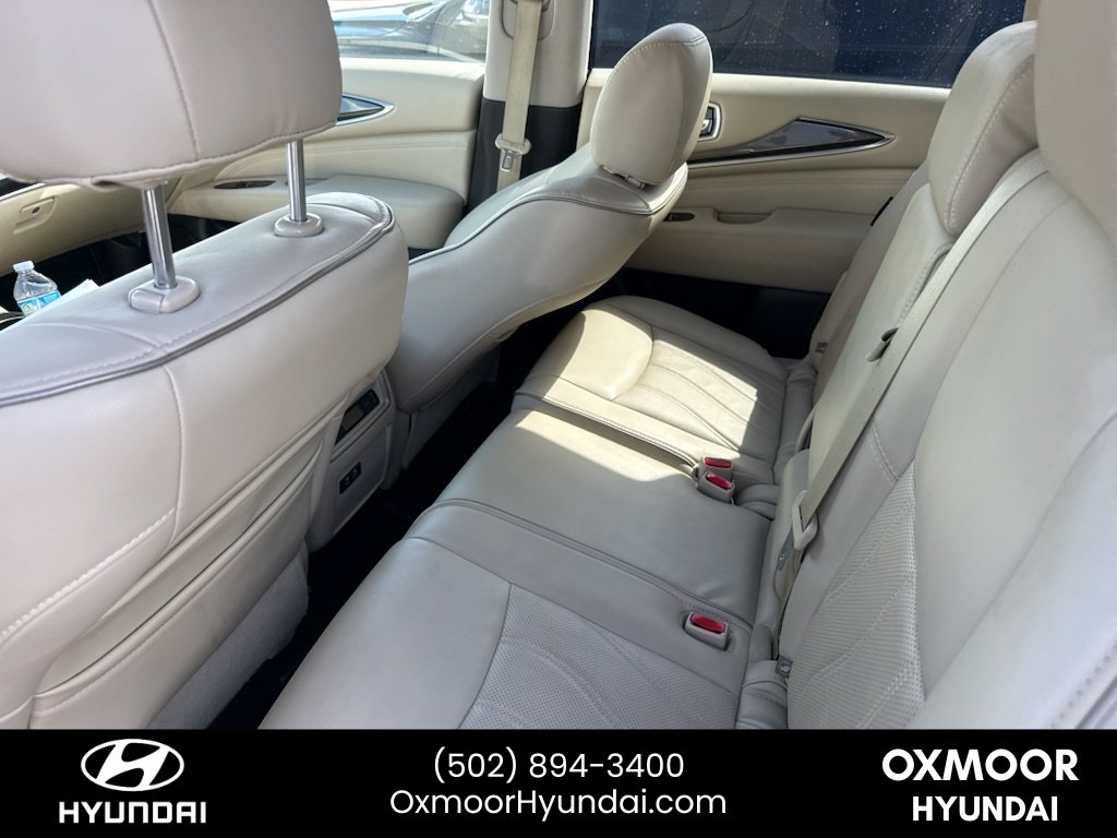 Used 2020 Majestic White INFINITI LUXE image 2