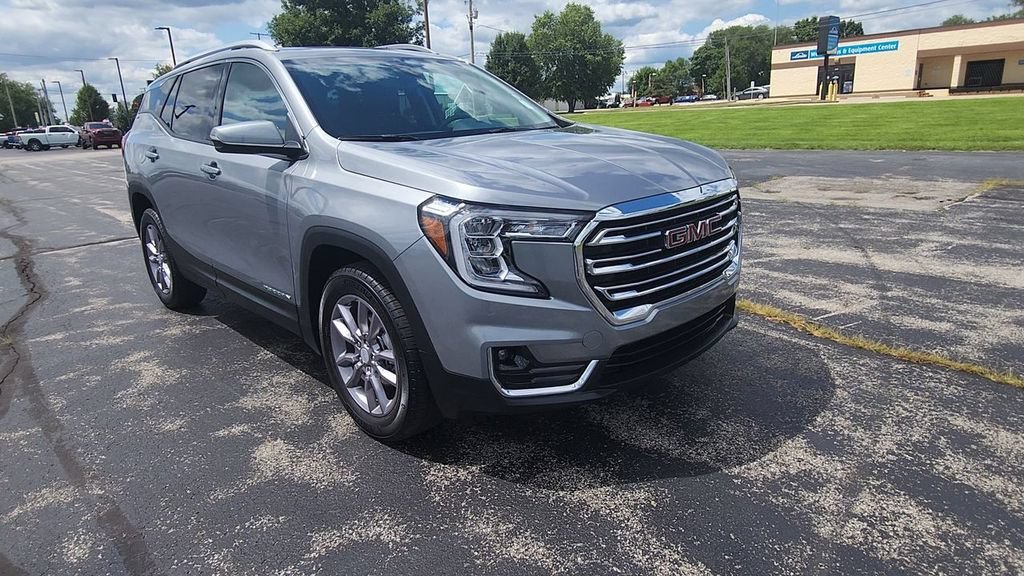 Used 2023 Sterling Metallic GMC SLT image 2