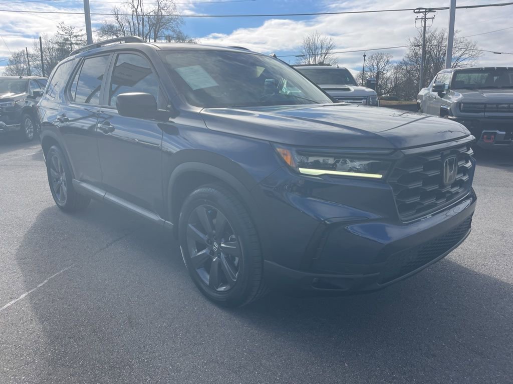 View vehicle photo 7