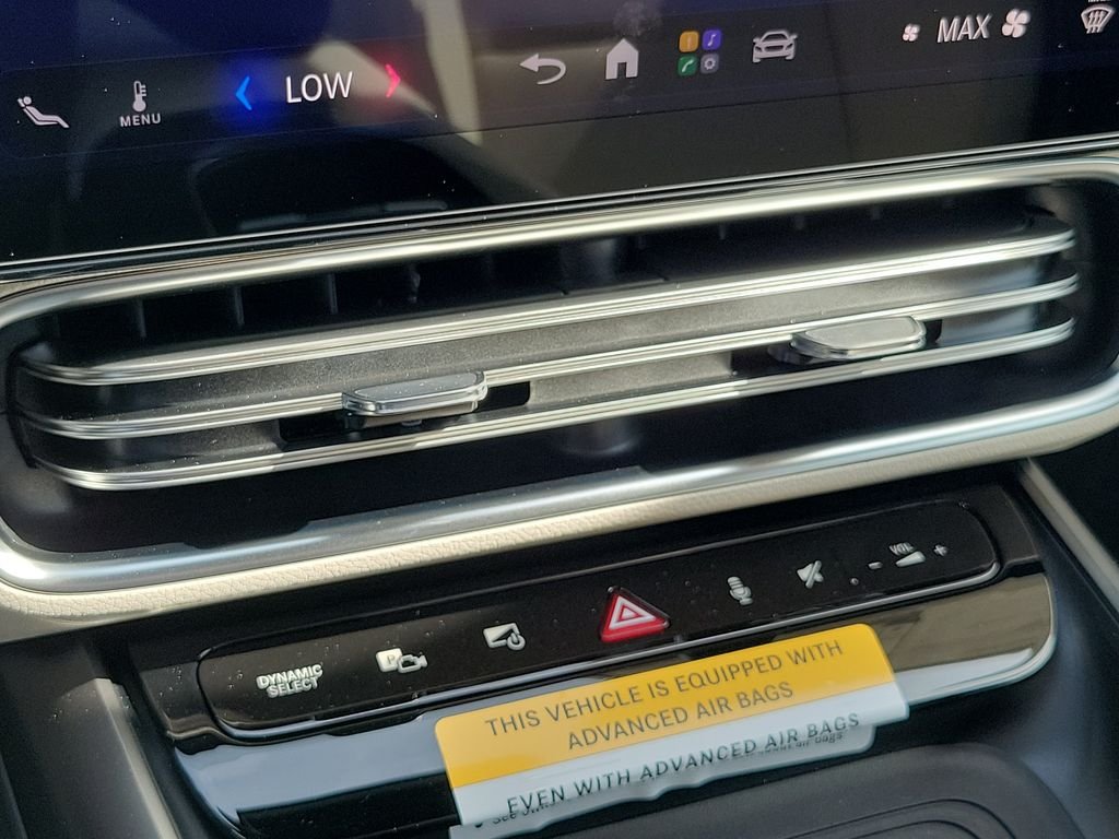 New 2027 Polar White Mercedes-Benz CLA 220 image 25