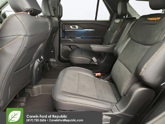 New 2026 Space White Metallic Ford Tremor® image 26
