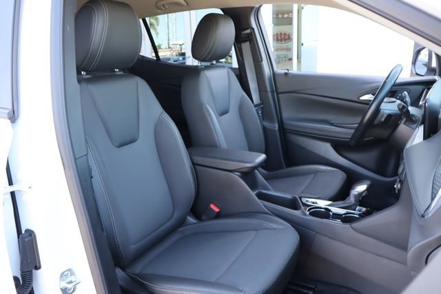 Used 2025 Summit White Buick Preferred image 22