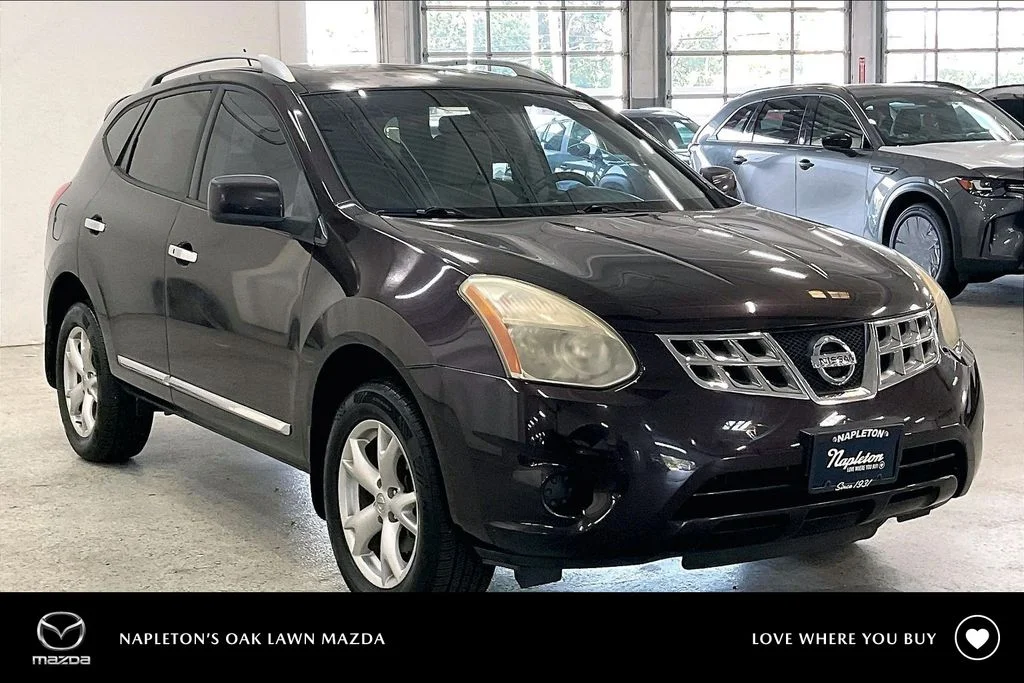 Used 2011 Black Nissan SV image 1