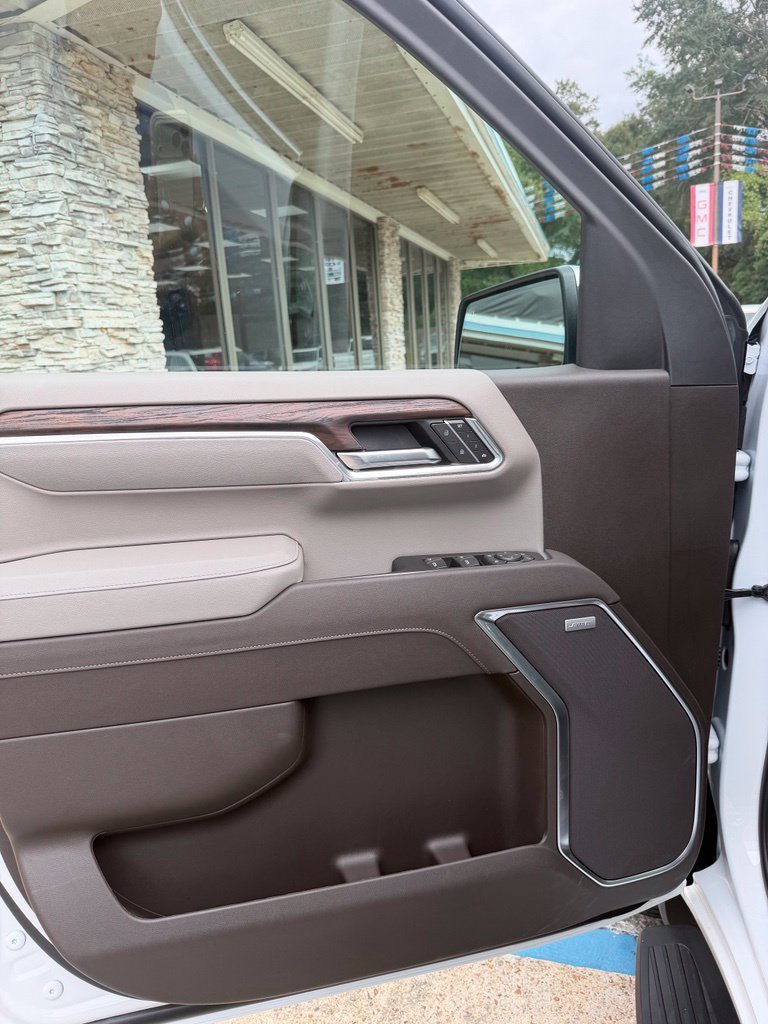New 2026 Summit White GMC SLT image 9