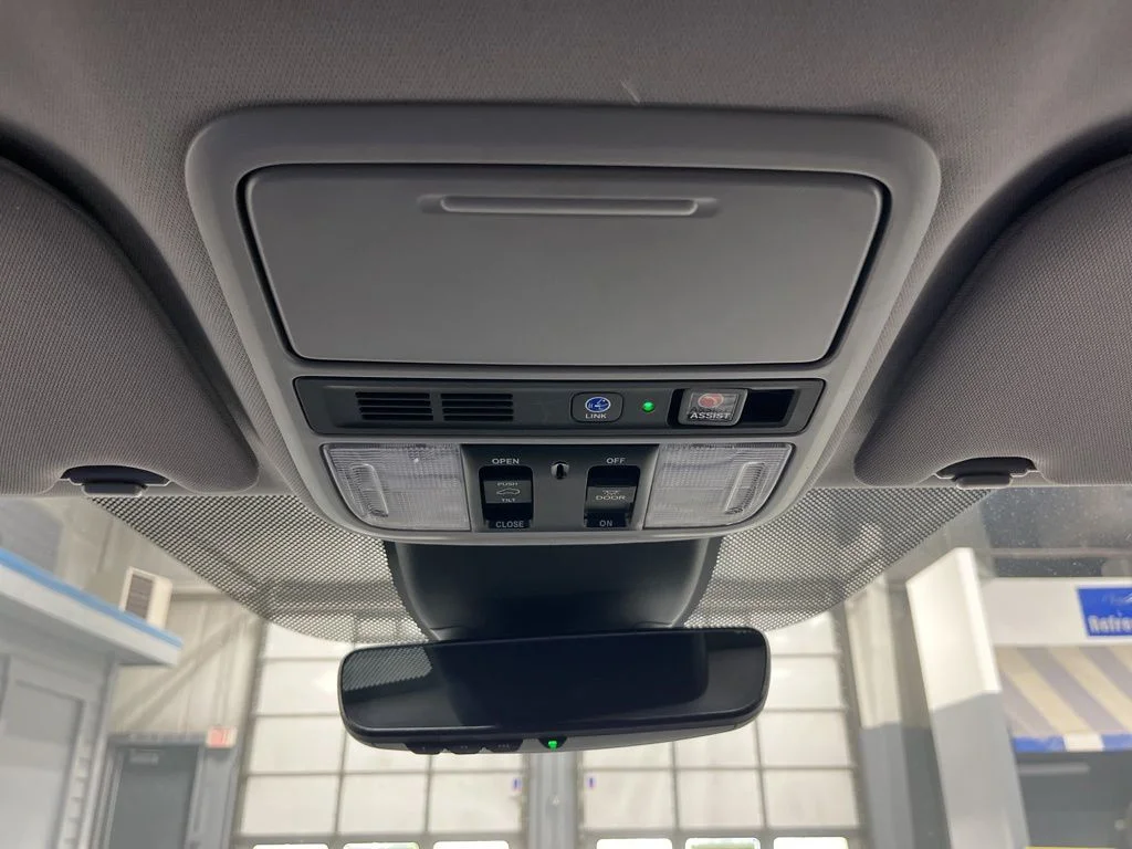 2023 Honda Odyssey Touring - Photo 29