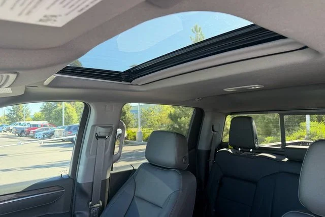 New 2026 Glacier White Tricoat GMC SLT image 26