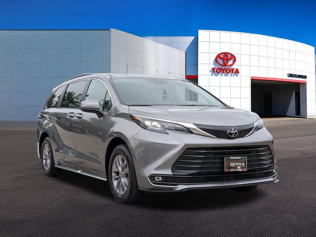 Used 2026  Toyota XLE image 7