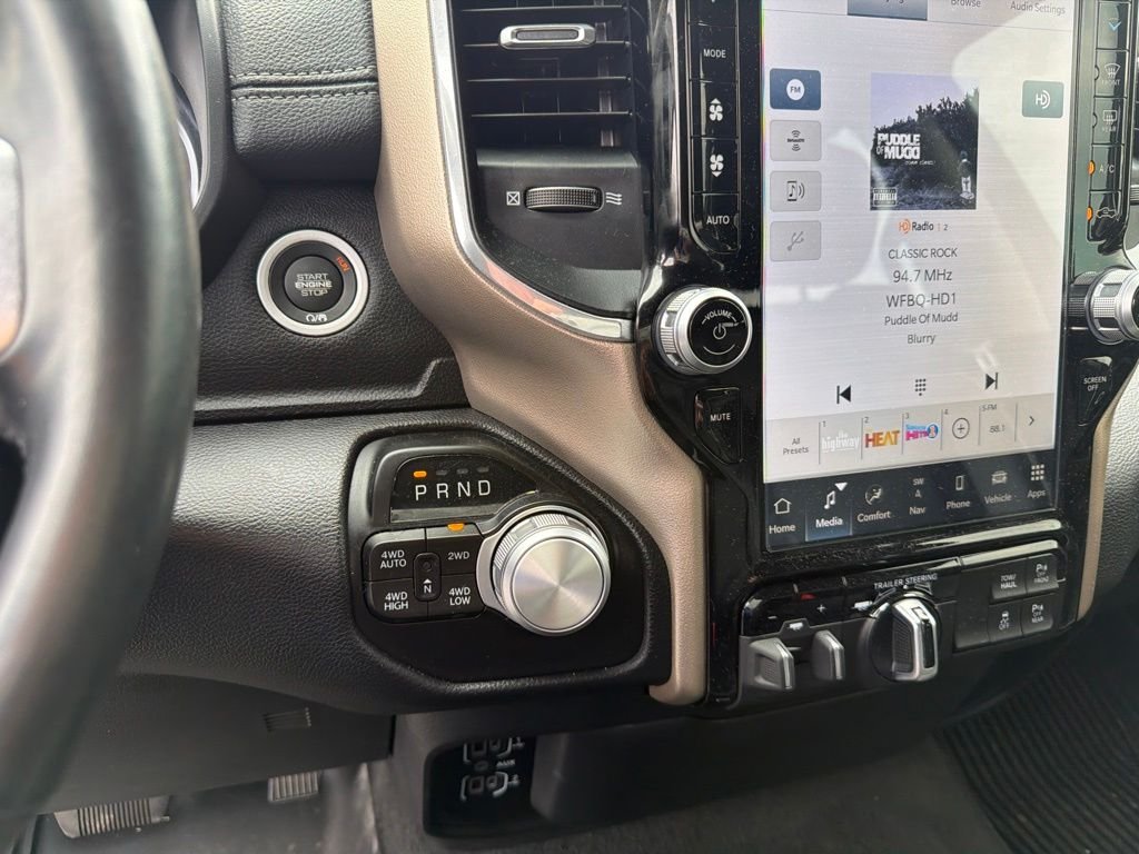 Used 2022 Black Ram Laramie image 19