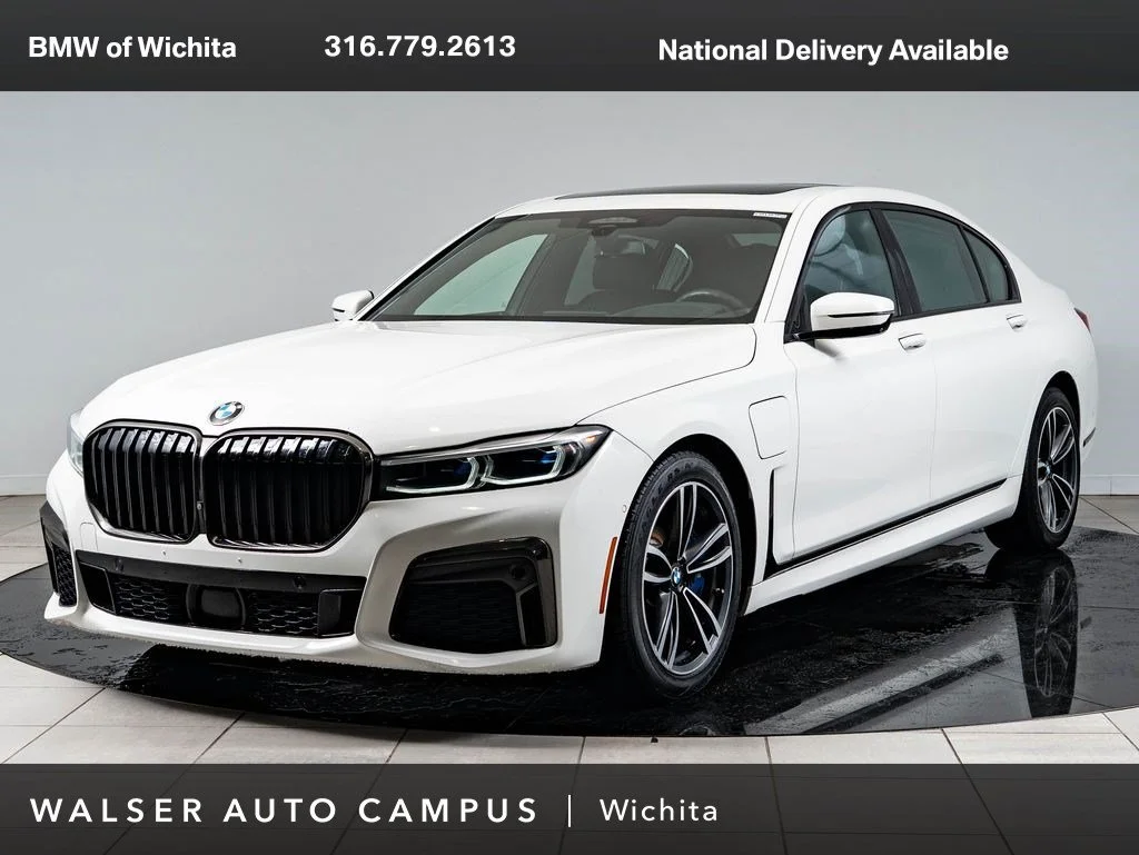 2020 BMW 7 Series 745e iPerformance xDrive's photo