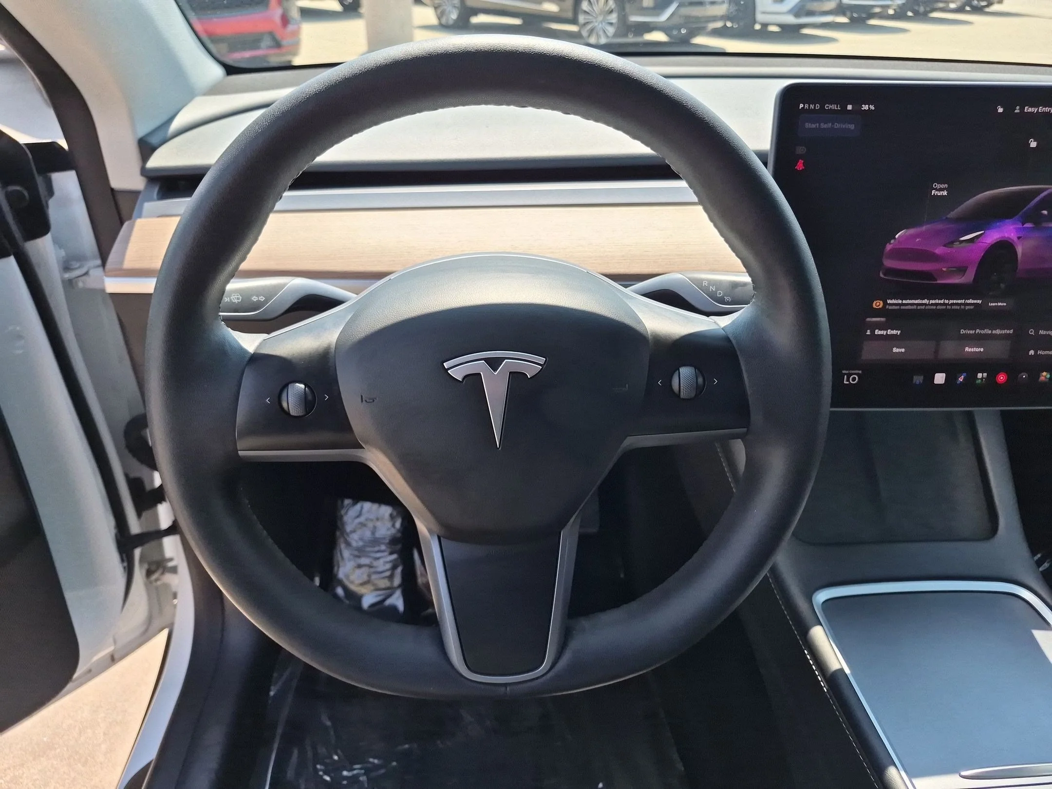 Used 2023  Tesla Long Range image 16