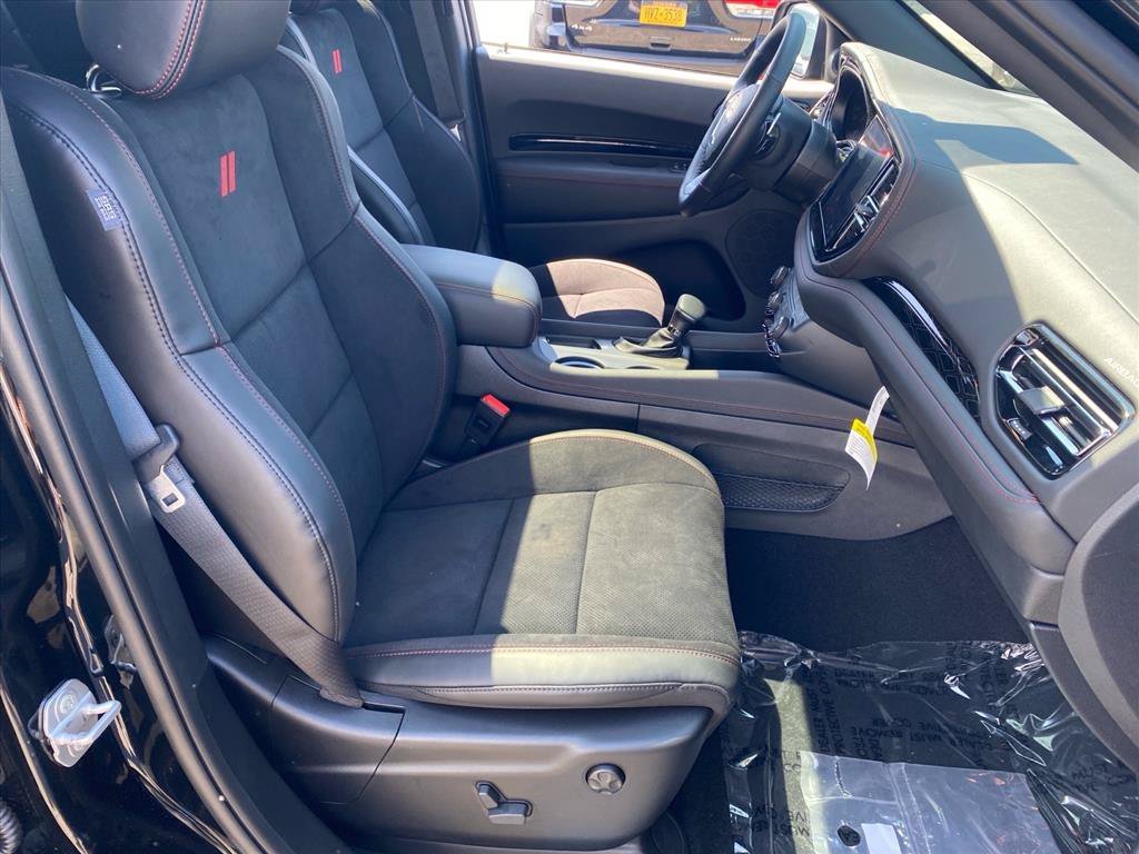 New 2026 Diamond Black Clear-Coat Exterior Paint Dodge GT Plus image 18
