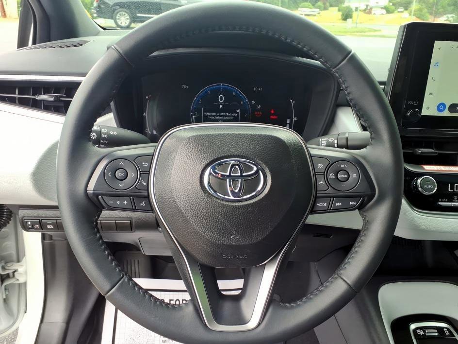 Used 2026 Wind Chill Pearl Toyota SE image 23