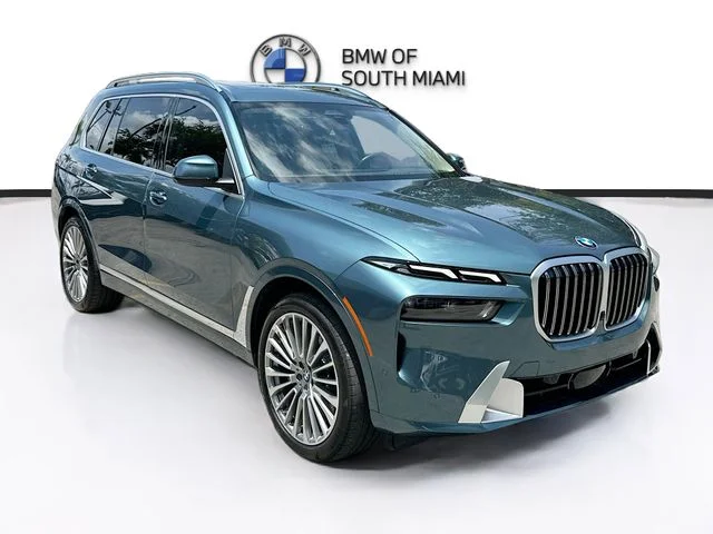 2025 BMW X7 xDrive40i's photo