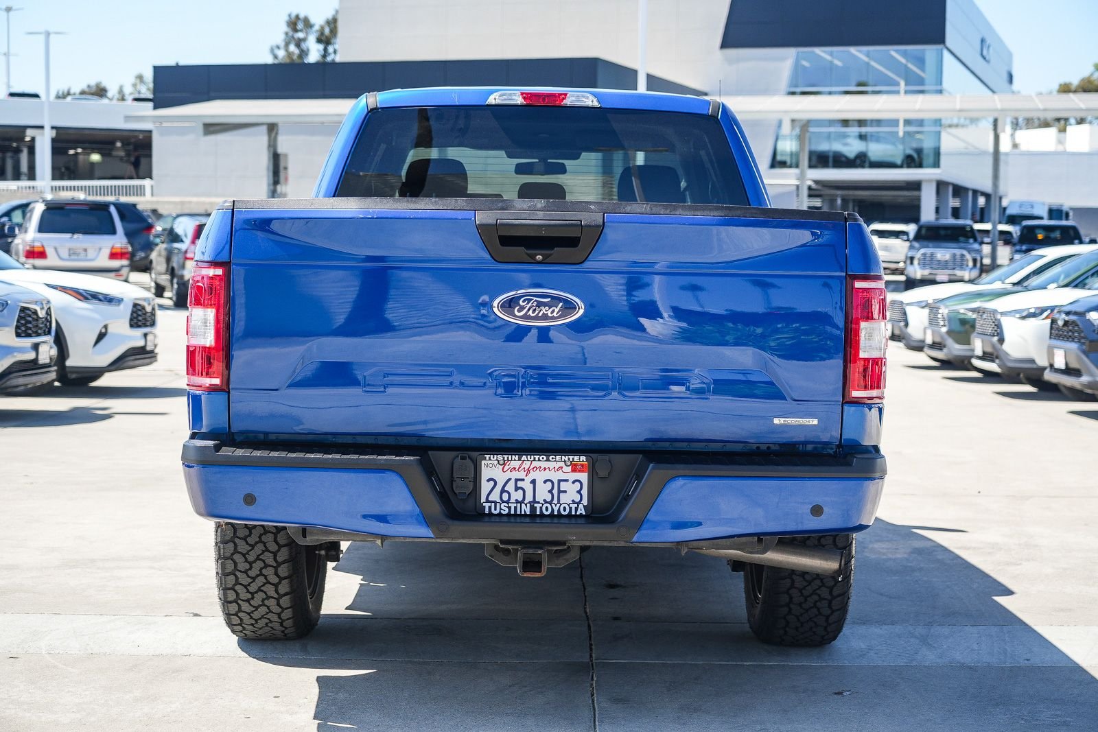 Used 2018 Blue Ford XL image 7