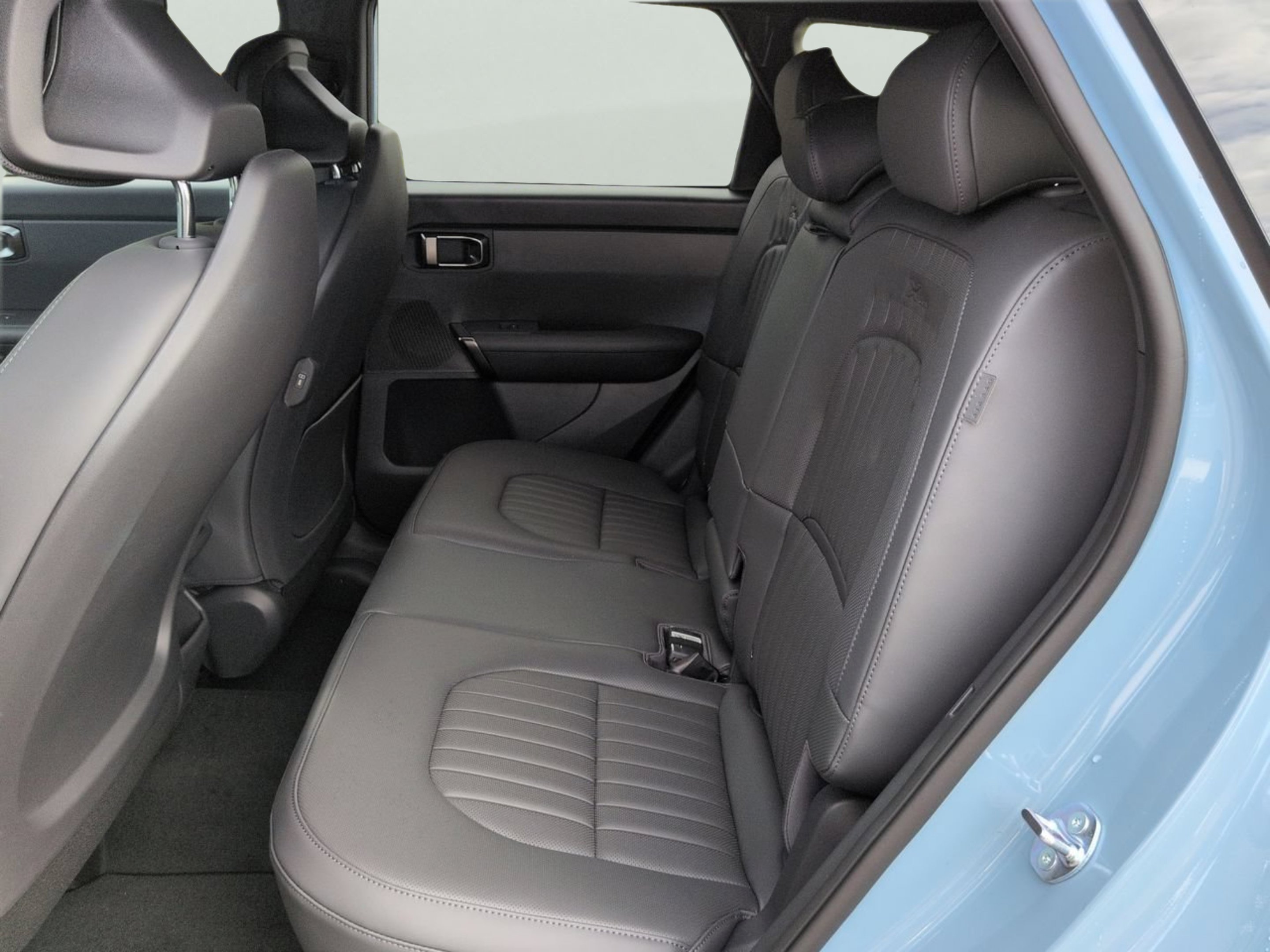 New 2027 Frost Blue Kia X-Line S image 12