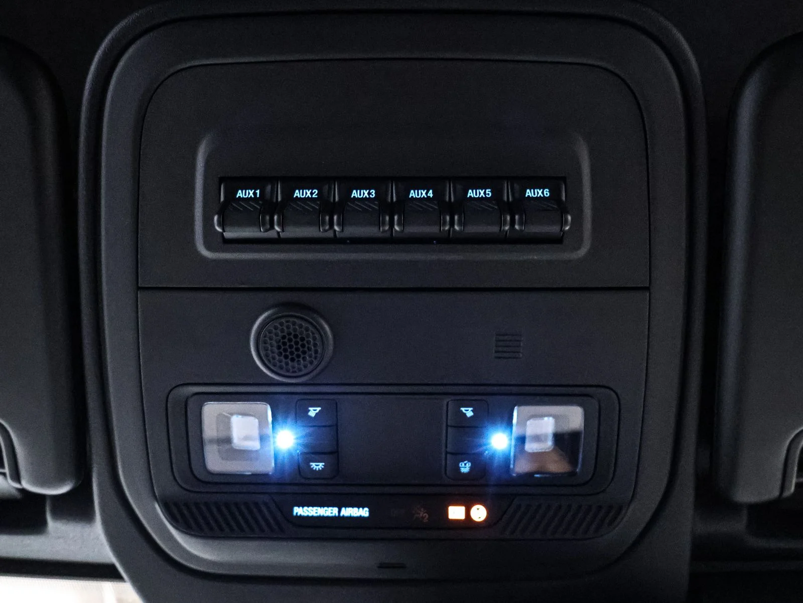 New 2026 Avalanche Gray Ford Badlands® image 34
