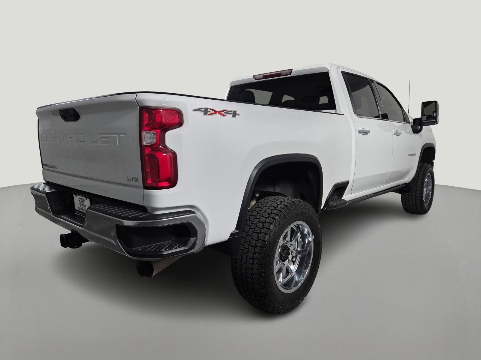 Used 2021 SUMMIT WHITE Chevrolet LTZ image 4
