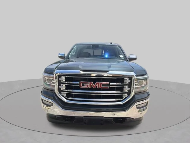 Used 2018 Gray GMC SLT image 9
