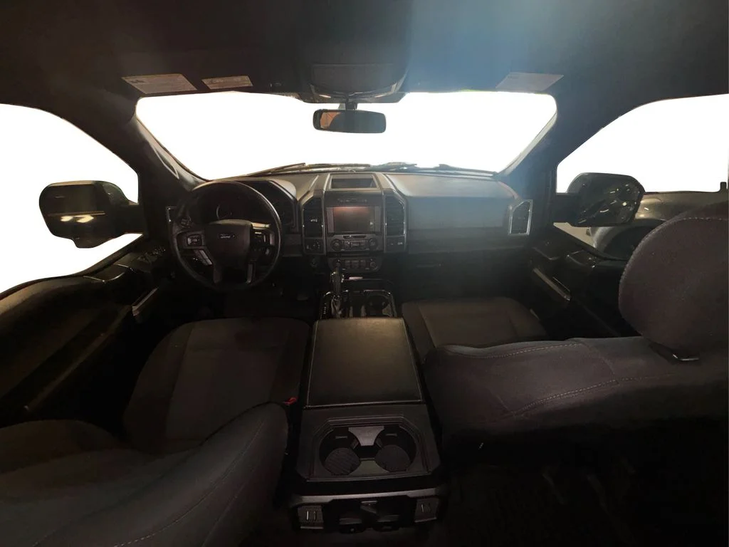 Used 2018 Shadow Black Ford XLT image 28