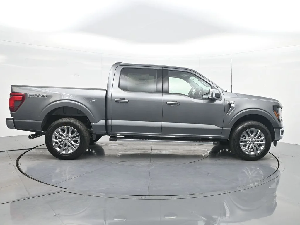 New 2026 Carbonized Gray Metallic Ford XLT image 6