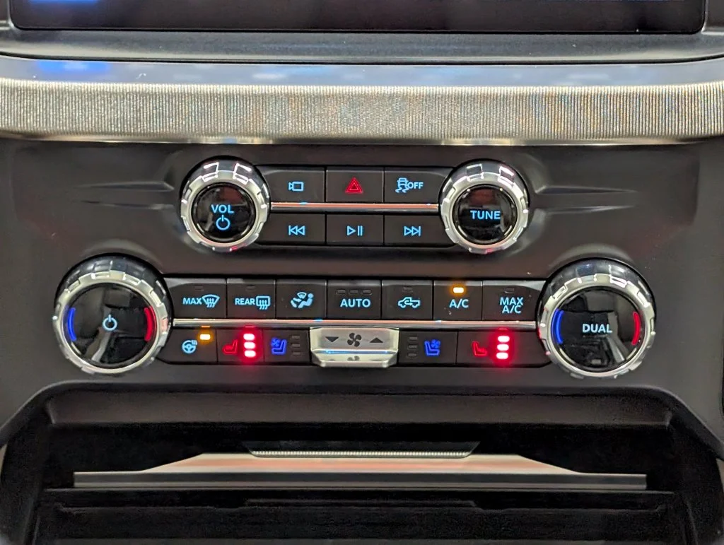 New 2027 Neptune Blue Ford F-250® Platinum® image 6