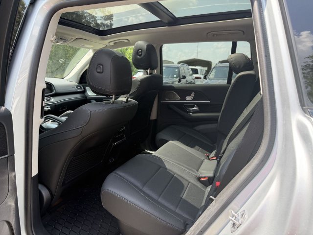Certified Used 2026 Cirrus Silver Metallic Mercedes-Benz GLS 450 image 17